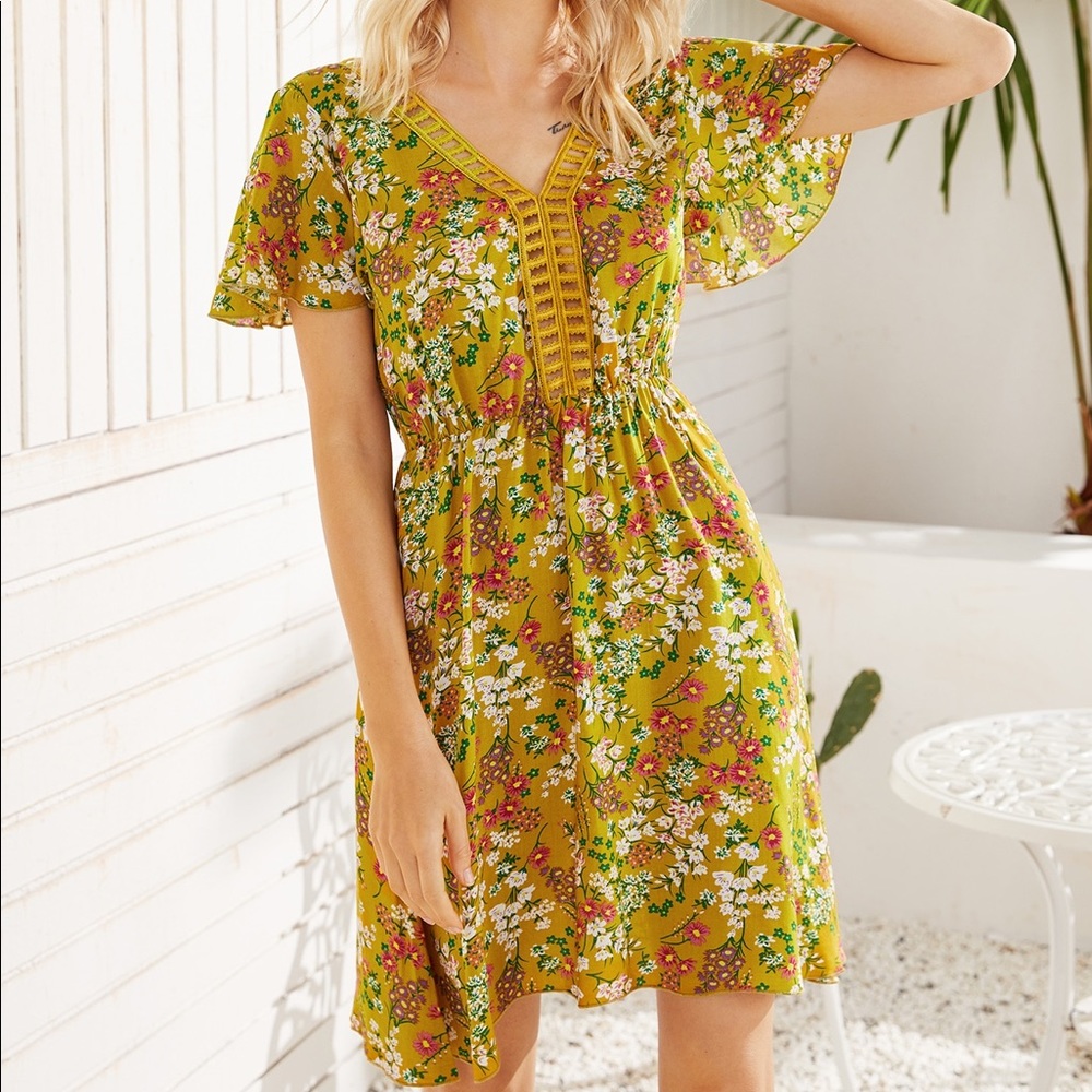 SHEIN| Floral Print Backless A-line Dress